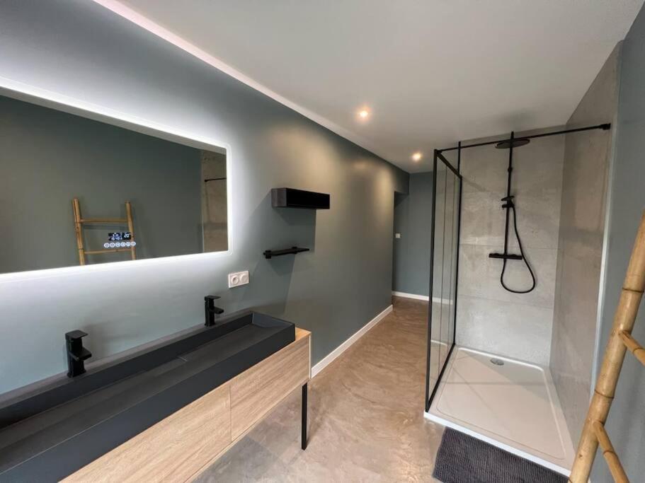 Loft Design Apartment Lapalud Exterior photo